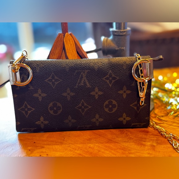 Louis Vuitton monogram vintage wallet converted Crossbody - Picture 13 of 15